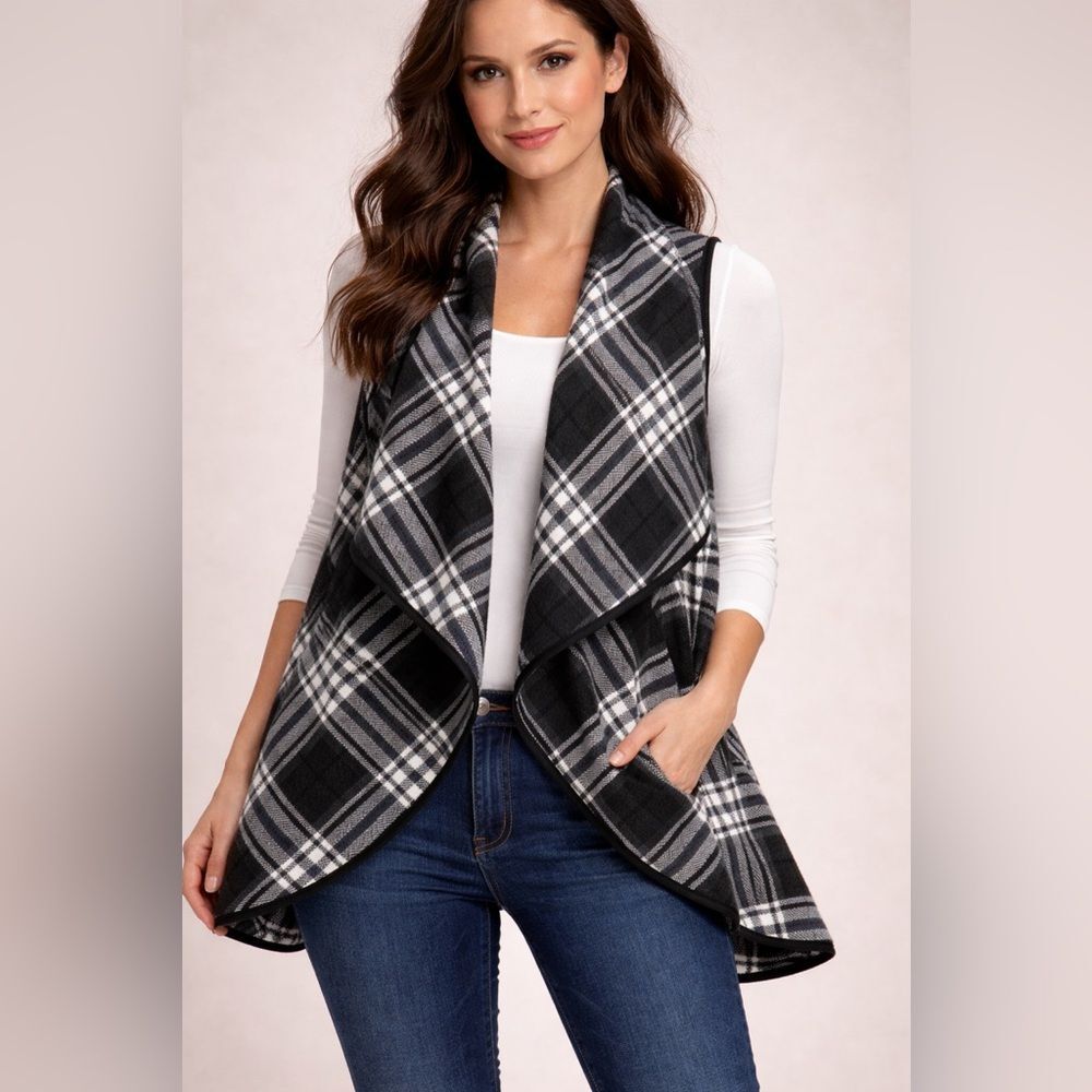 Top It Off Sz M (8-10) Women's Black White Plaid Open Draped Vest Cardigan
